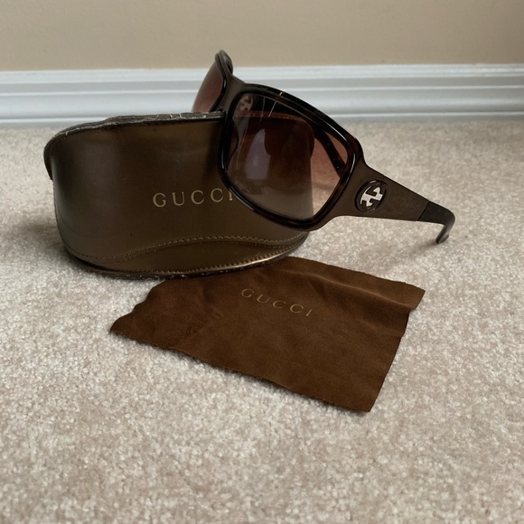 Women’s Gucci brown gradient sunglasses with gold - Picture 2 of 8